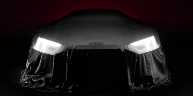 Audi       R8