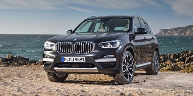BMW в 2019 году начнет выпуск гибридных кроссоверов Х3 и Х5