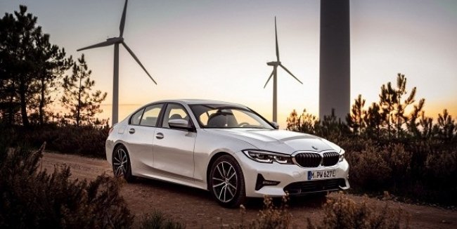 Новая BMW 3 серии стала гибридом с расходом 1,7 литра на 100 километров