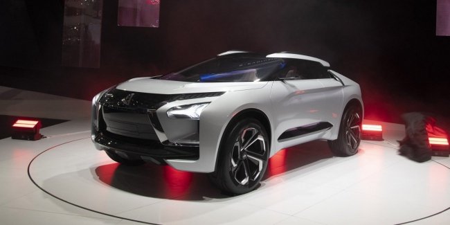 Mitsubishi показали приемника линейки Evolution на автосалоне в Лос-Анджелесе