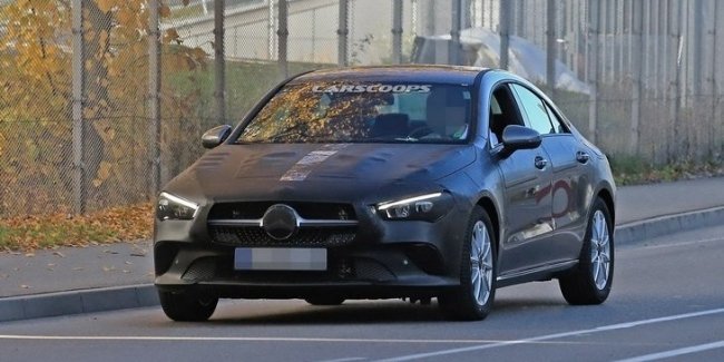 Mercedes-Benz готовит к выпуску новый CLA