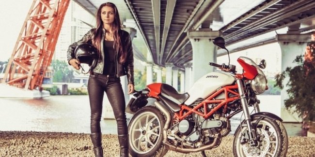 Девушки составляют 19% мотоциклистов в США