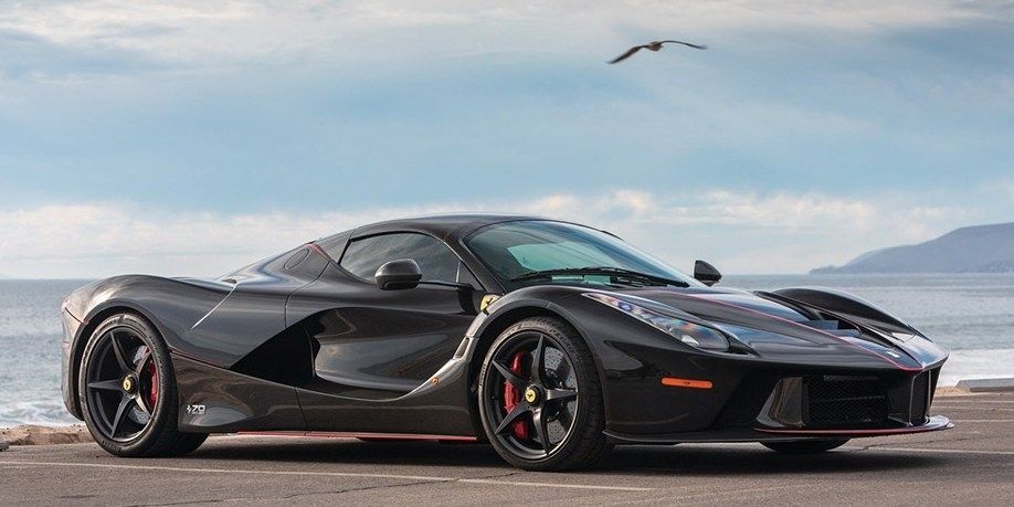 Ferrari laferrari в россии