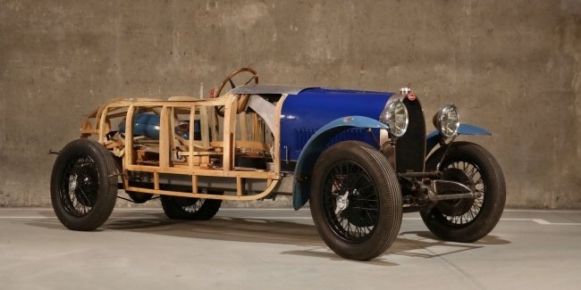      Bugatti   