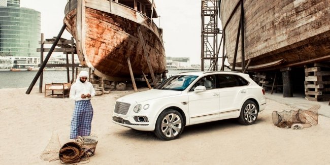   : Bentley Bentayga c  