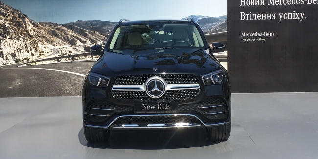 Mercedes-Benz GLE 2019   : , , 