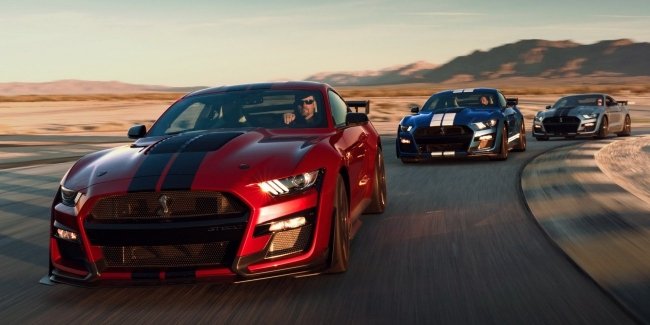  Mustang Shelby GT500 -  