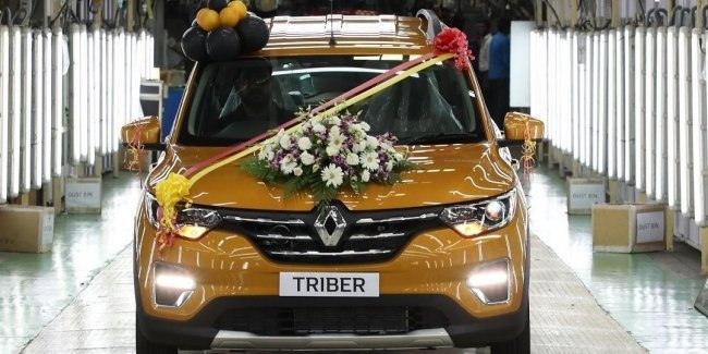  7- Renault Triber     