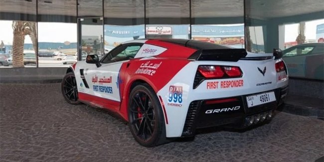 Автопарк скорой помощи Дубая пополнился суперкарами