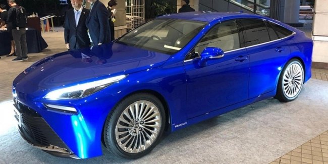 Toyota     Mirai  