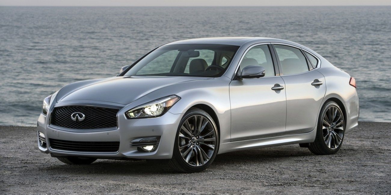 Инфинити седан q70