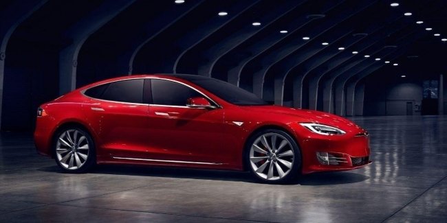 Tesla Model S    
