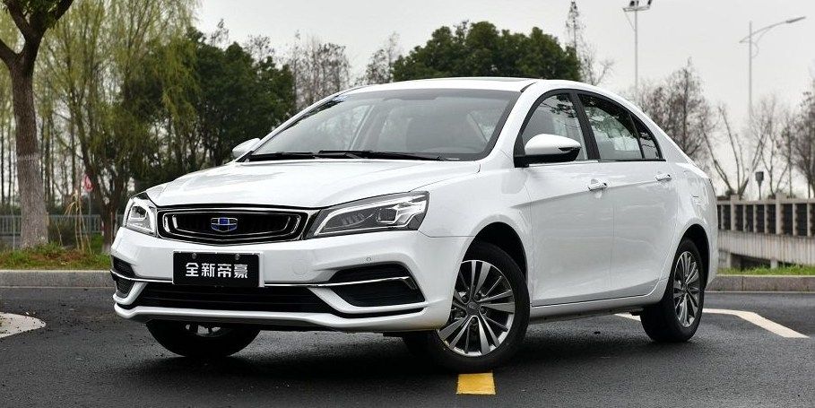 Белый geely emgrand 7