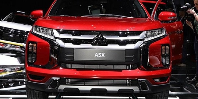 Новый кроссовер Mitsubishi ASX получил черную версию