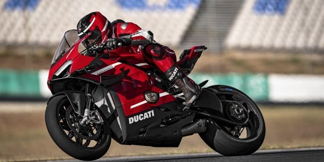    Ducati    - Superleggera V4
