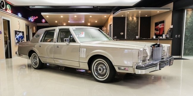     Lincoln Continental 1980 