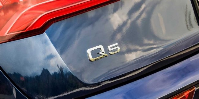 Audi   Q5  -