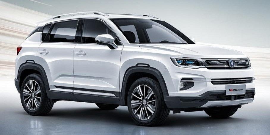 Китайский автомобиль changan новый