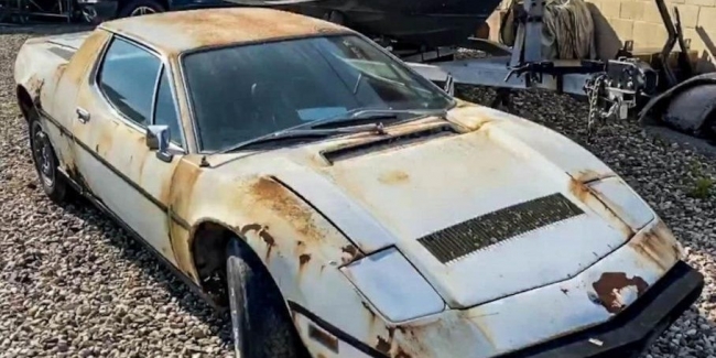  :    Maserati Merak