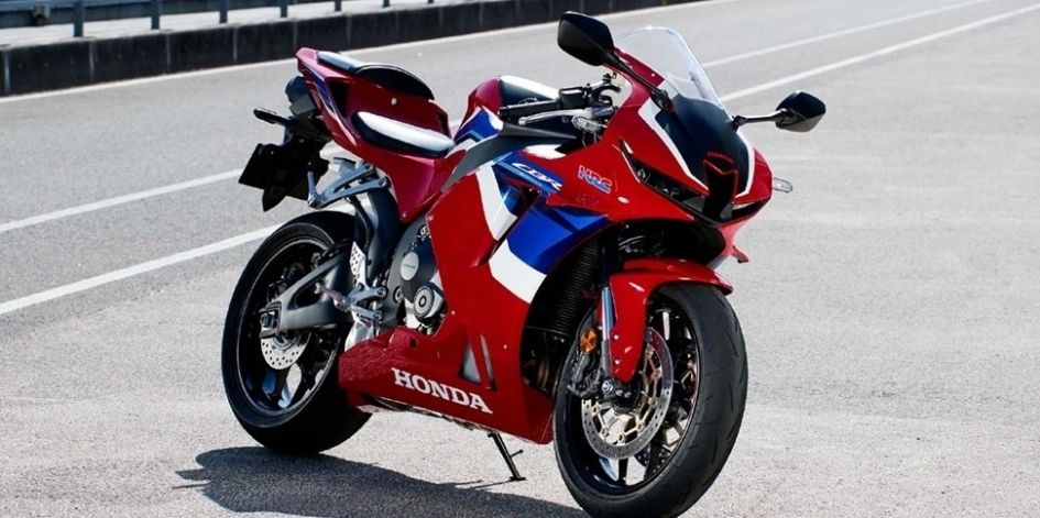 Обзор мотоцикла Honda CBR RR | Интернет-магазин «ХОТМОТ»