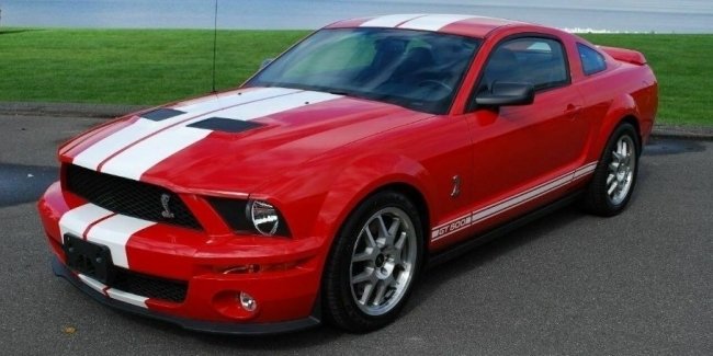  Mustang Shelby GT500     Duster