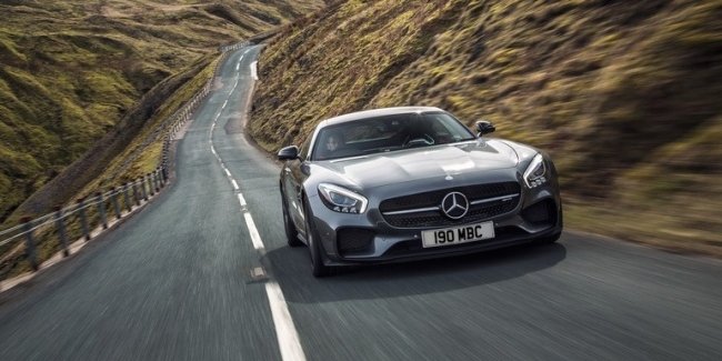 Mercedes отзывает около 1.000 моделей AMG