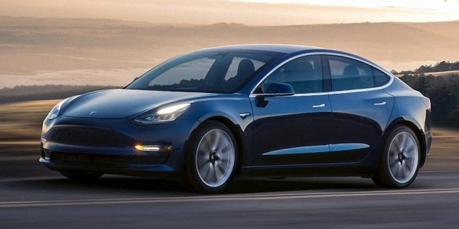   : Tesla Model 3     ()