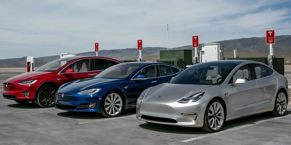 Tesla сколько может проехать