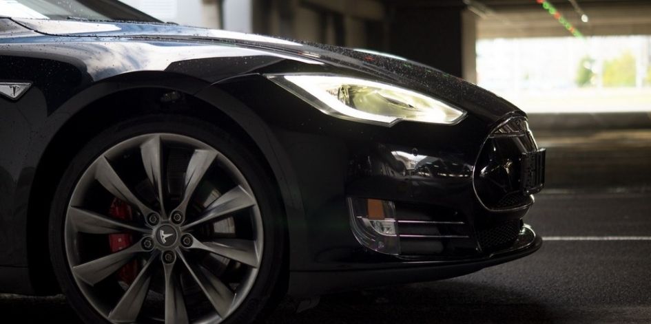 Максимальная скорость tesla