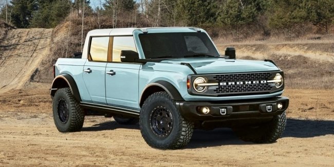  Ford Bronco   ?