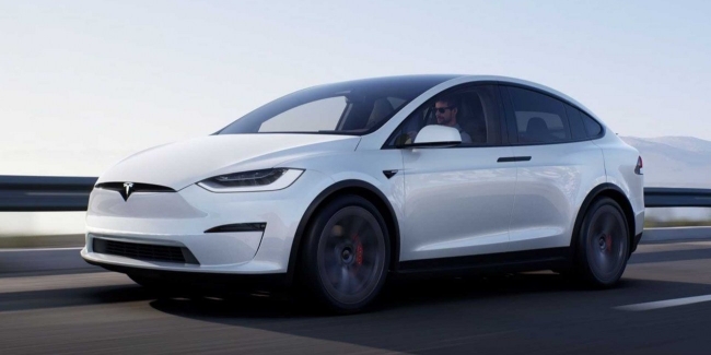 Чем порадует обновленная Tesla Model X?