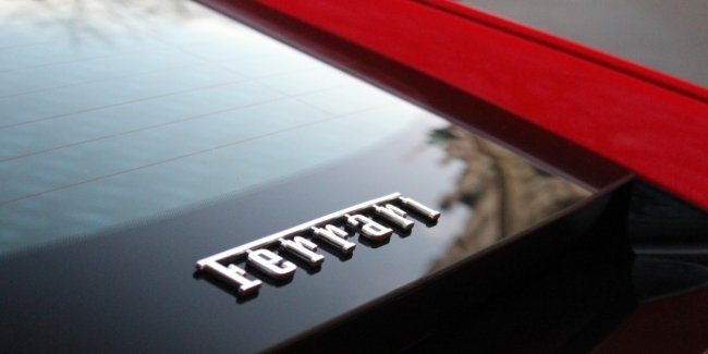 Ferrari   812:     V12?