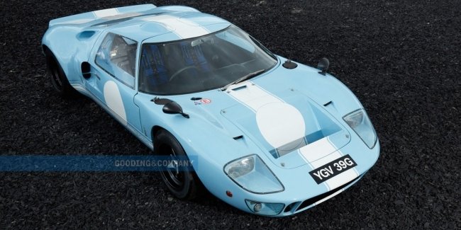   Ford GT40   