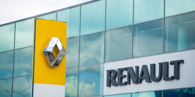  -: Renault   
