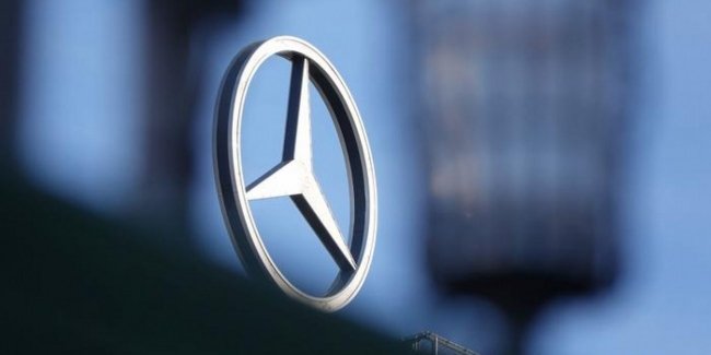 Daimler вновь заставят платить владельцам автомобилей Mercedes-Benz