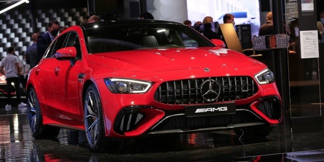 Mercedes-Benz презентовал гибрид AMG GT 63 SE Performance на выставке IAA 2021
