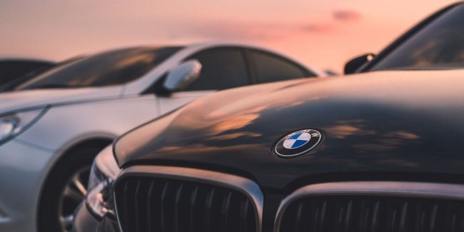 BMW       