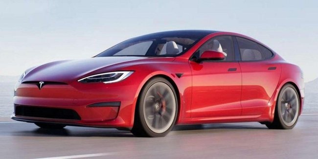 Tesla  ?    - Model S Plaid