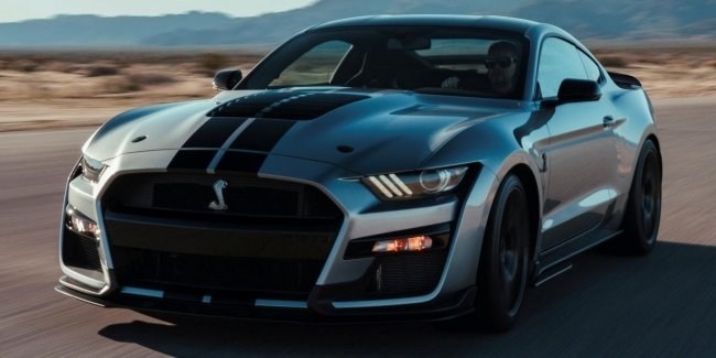   Ford    Mustang Shelby GT500