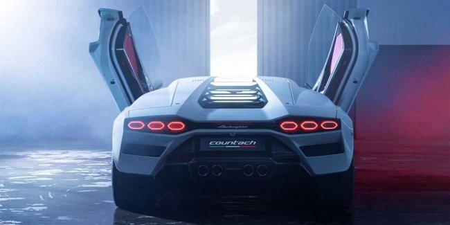     : Lamborghini   