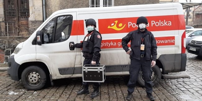 Поляки надали Україні броньовані інкасаторські авто