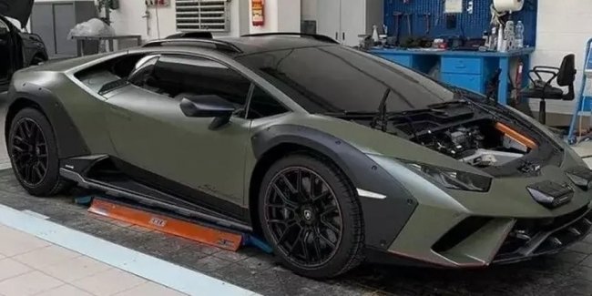  Lamborghini   