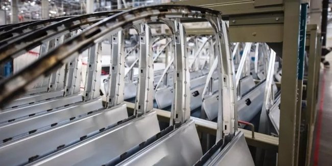 �������� Henkel ��� � ���: ���� �� ������ ��� ������������