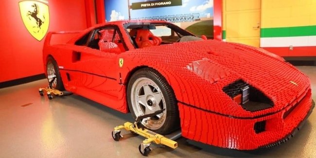 Lego збудувала повнорозмірну модель Ferrari F40