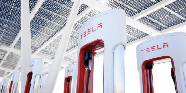  Tesla Supercharger  㳿      