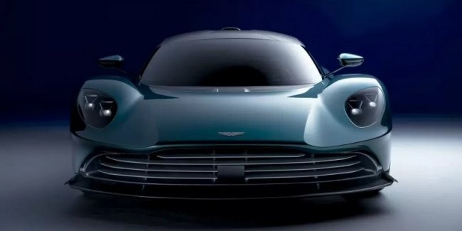  Aston Martin     