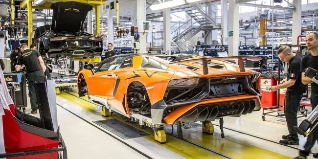 Lamborghini ,          2030 