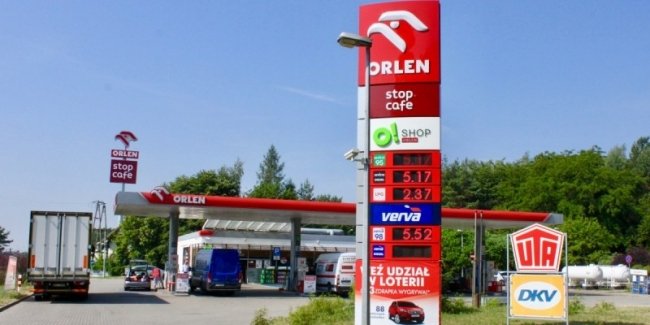 Українські біженці забезпечили зростання продажу пального в Польщі на 10%
