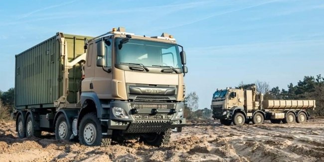     㳿    DAF CF Military