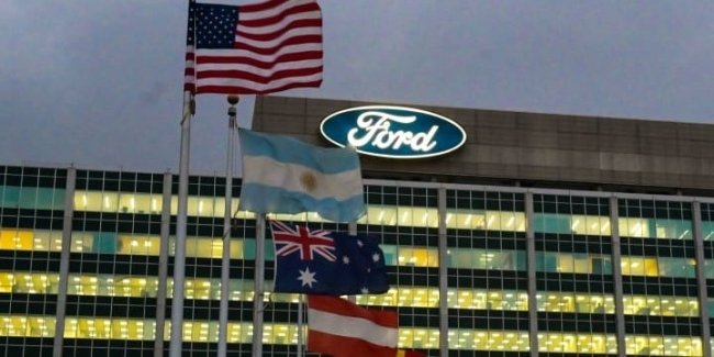 Ford    4  